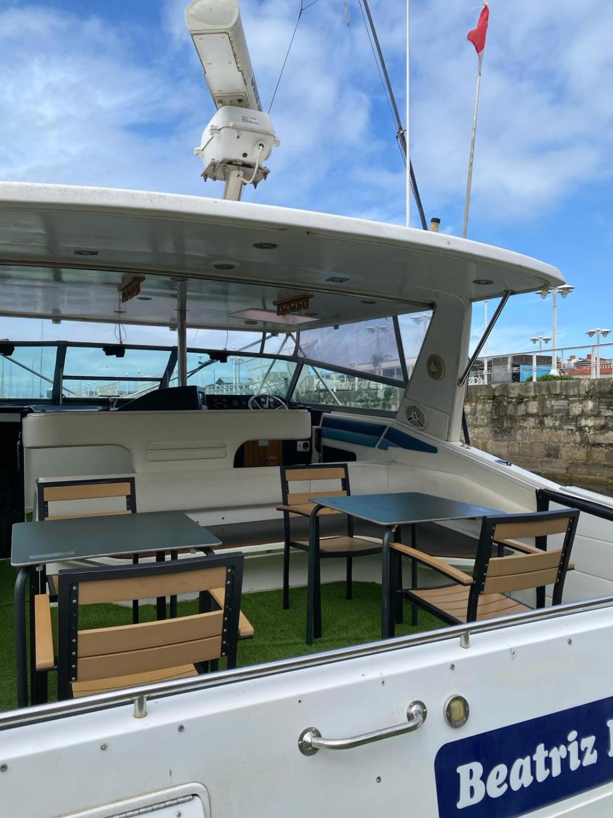 Yate En Gijon , Experiencia Unica B Hotel Ngoại thất bức ảnh
